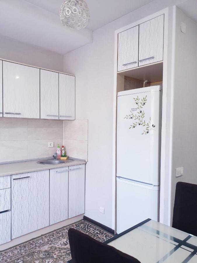 Apartments Paritet Bishkek Exterior foto