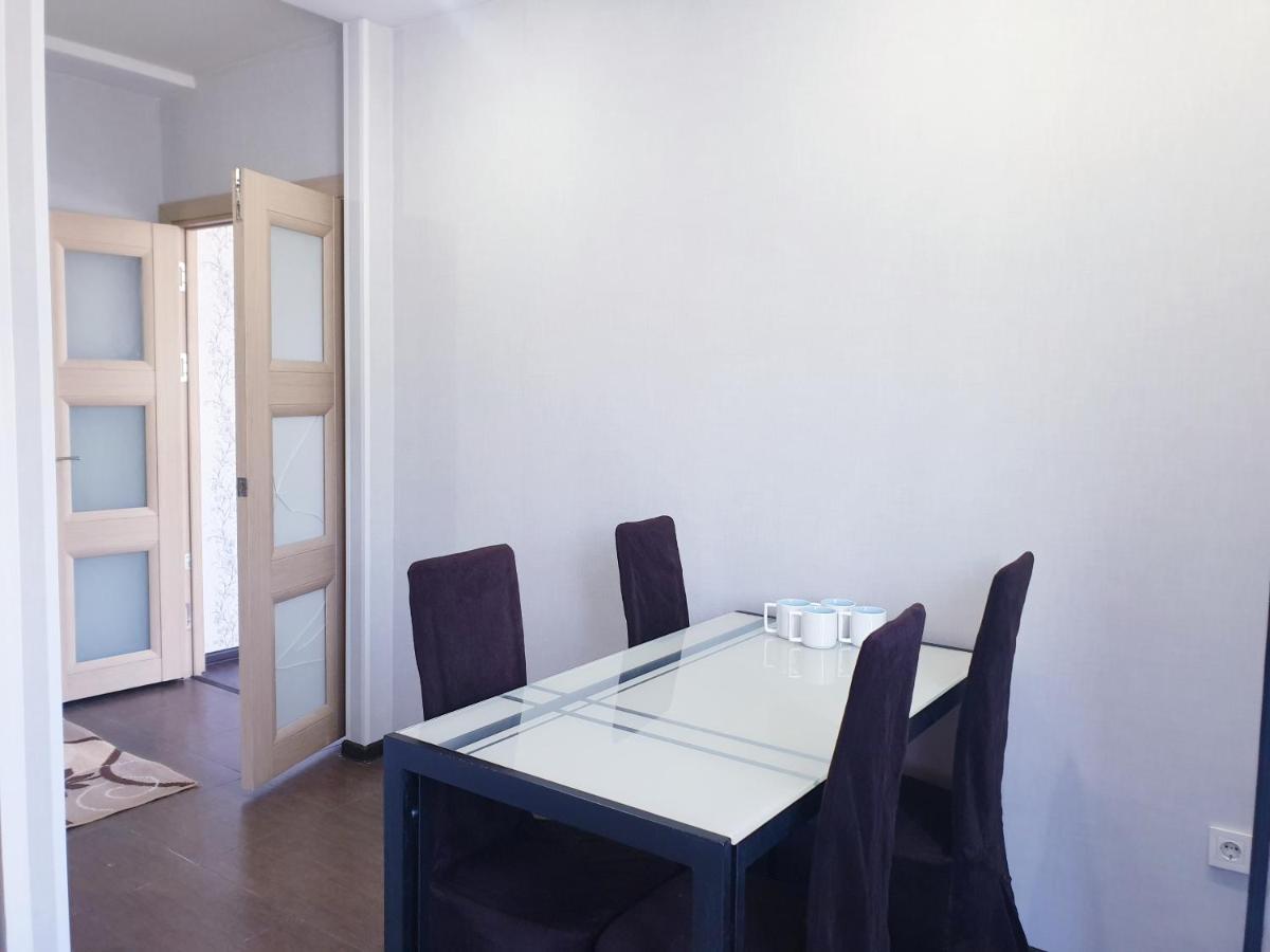 Apartments Paritet Bishkek Exterior foto
