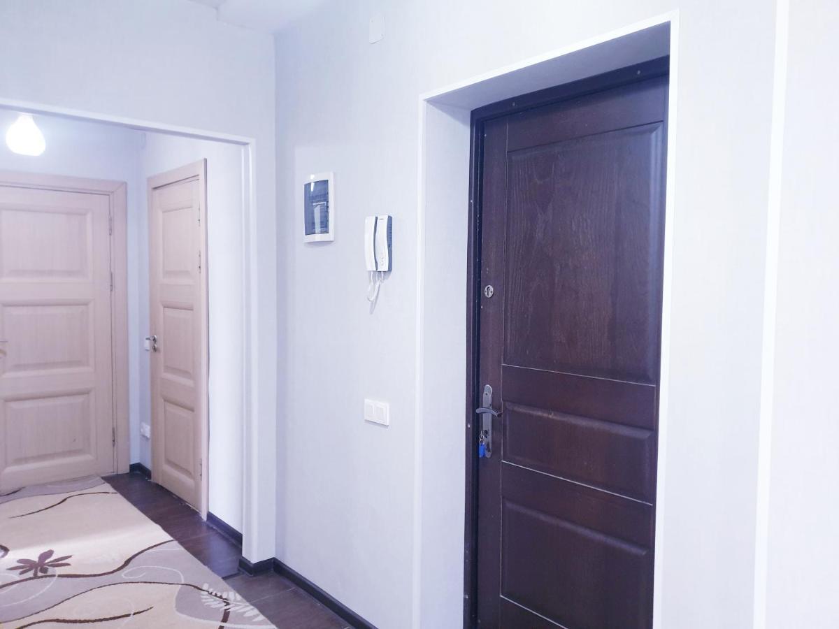 Apartments Paritet Bishkek Exterior foto